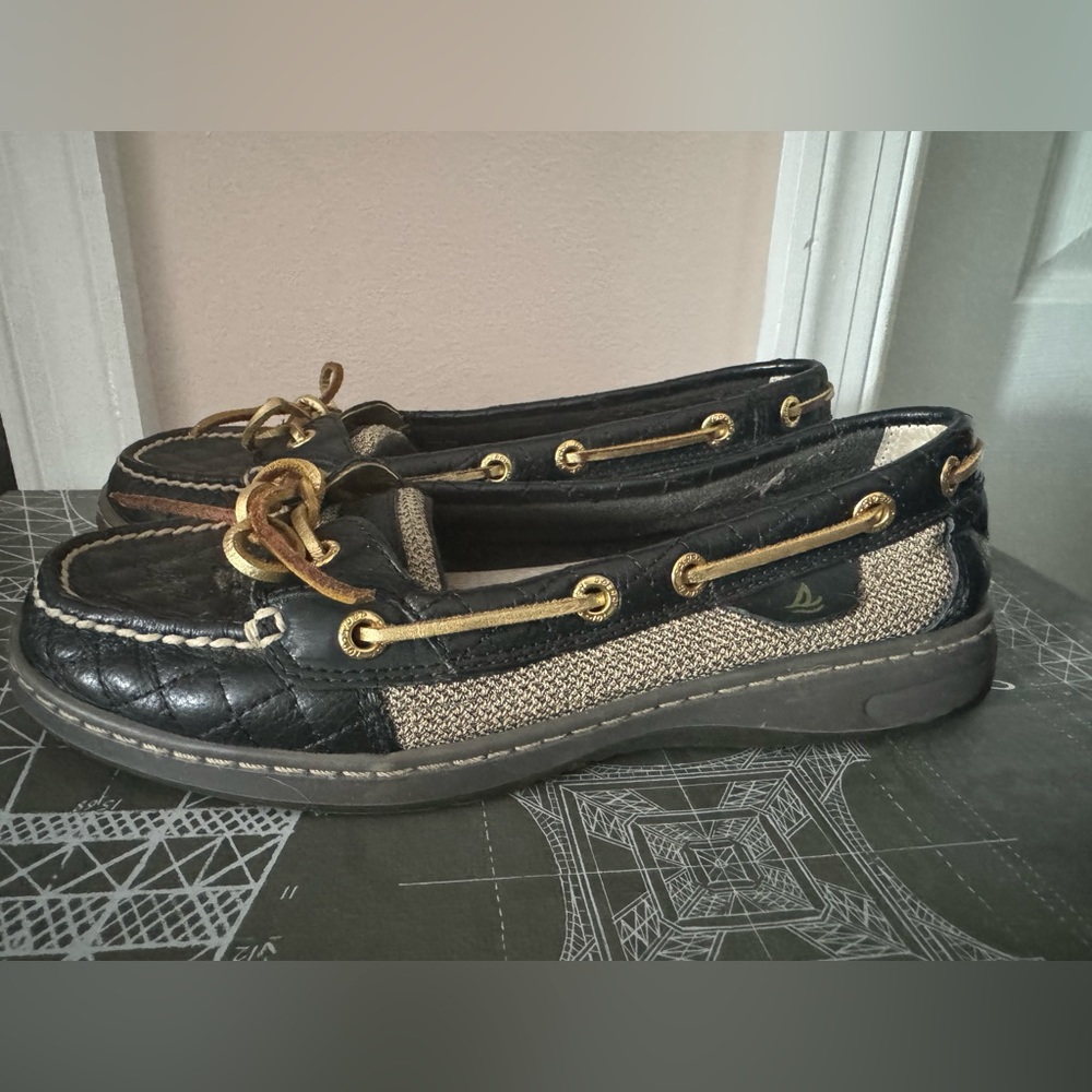 Sperry Top-Sider Black with Gold Bow